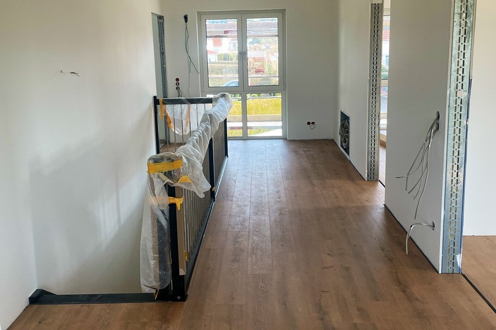 Innenaufnahme Bodenbelagsarbeiten