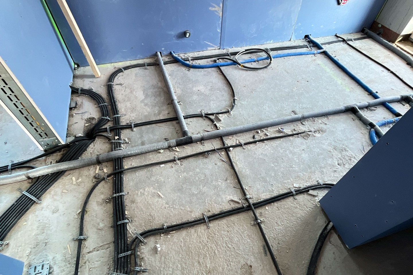 Rohinstallation Innenaufnahme