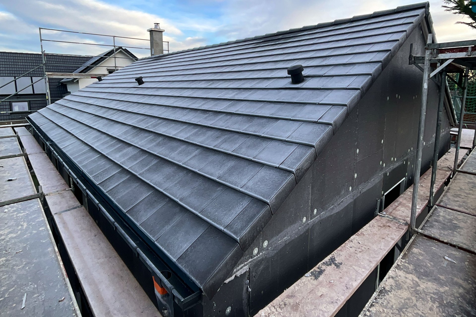 Aufnahme Satteldach nach Eindeckung