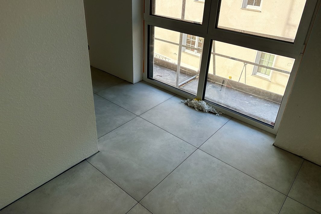 Innenausbau Fliesen verlegen